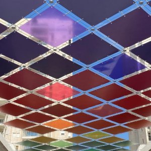 קירוי אומנותי שאדו - תל אביב